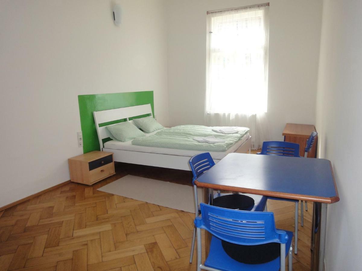 Apartment Apartma V Tunich Prague