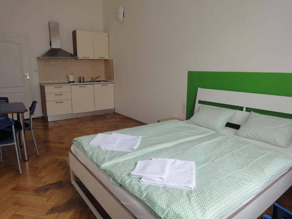 Apartment Apartma V Tunich Prague